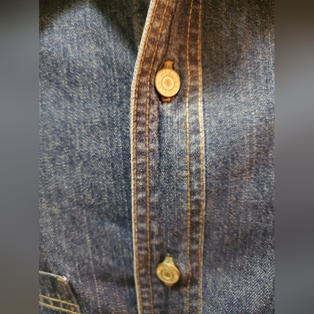 Levi Denim L/S B/D Red Tab Men's Shirt Size Medium - Picture 2 of 7